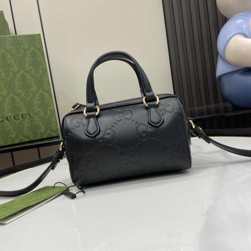 G*u*i speedy bags